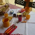 Sous Le Tilleul, Chez Joelle Et Guy Bed & Breakfast Carsac-Aillac